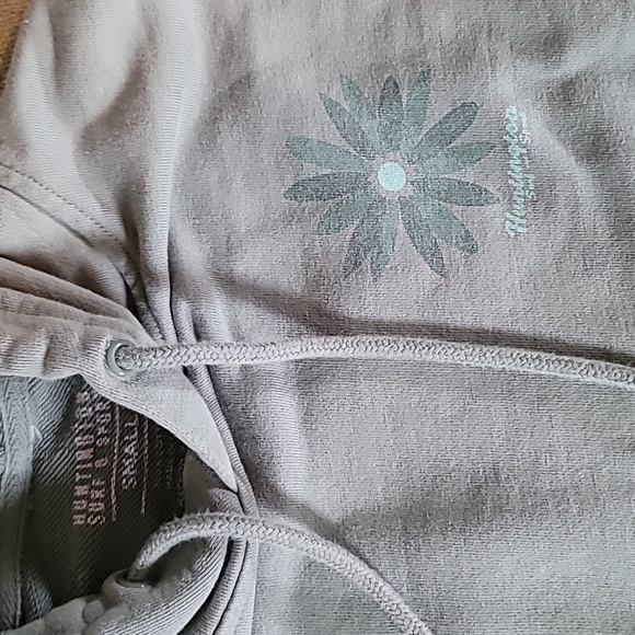 STUNNING PASTEL GREEN HUNTINGTON SURF & SPORT DAISY HOODIE - Picture 3 of 8